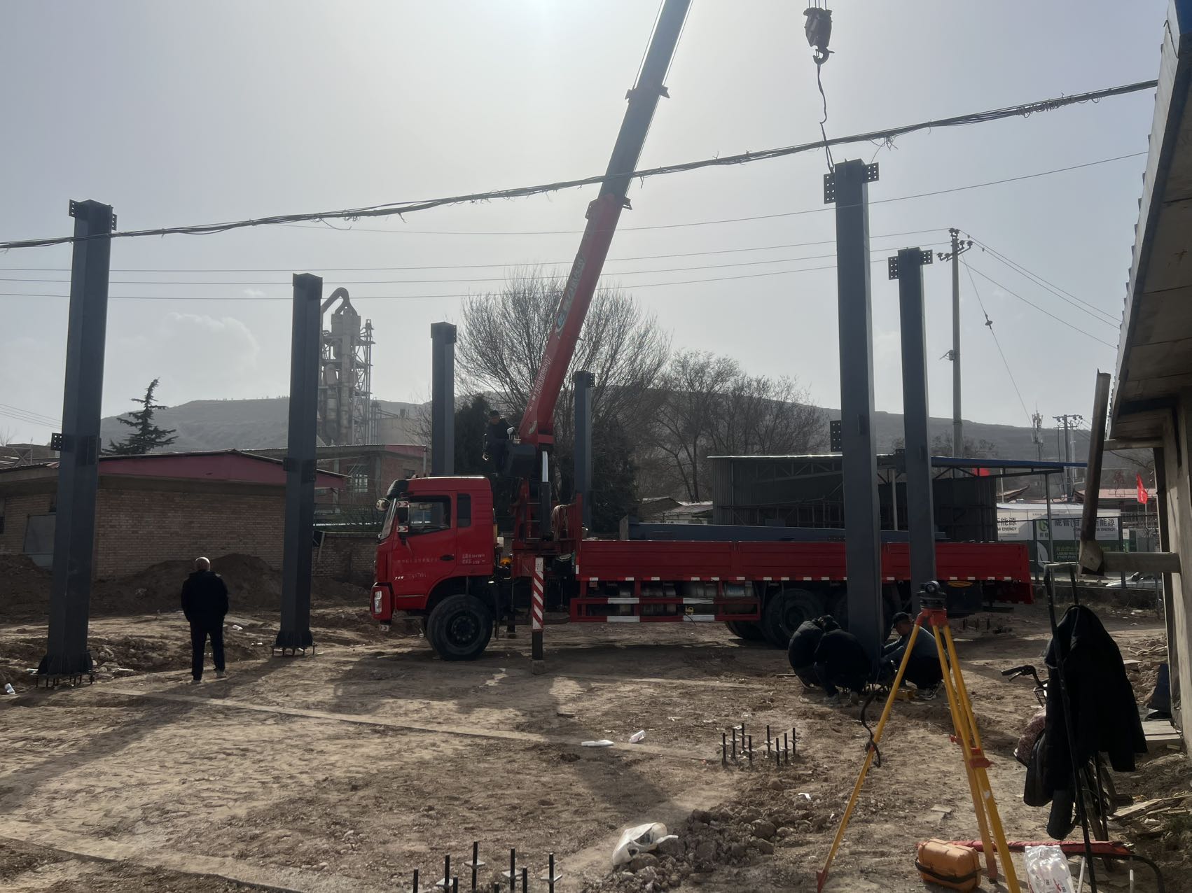 榆中縣甘草店鎮(zhèn)西村發(fā)展村集體經(jīng)濟(jì)建設(shè)項(xiàng)目（二期）鋼結(jié)構(gòu)安裝